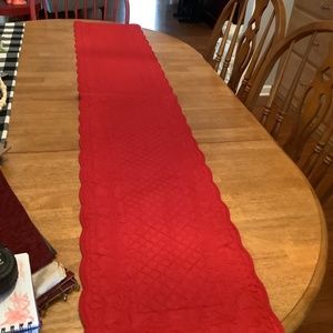 Table runner